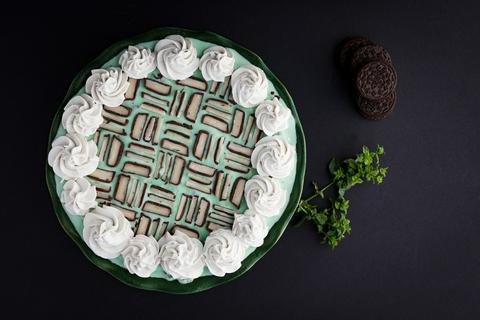 vegan mint chocolate ice cream pie