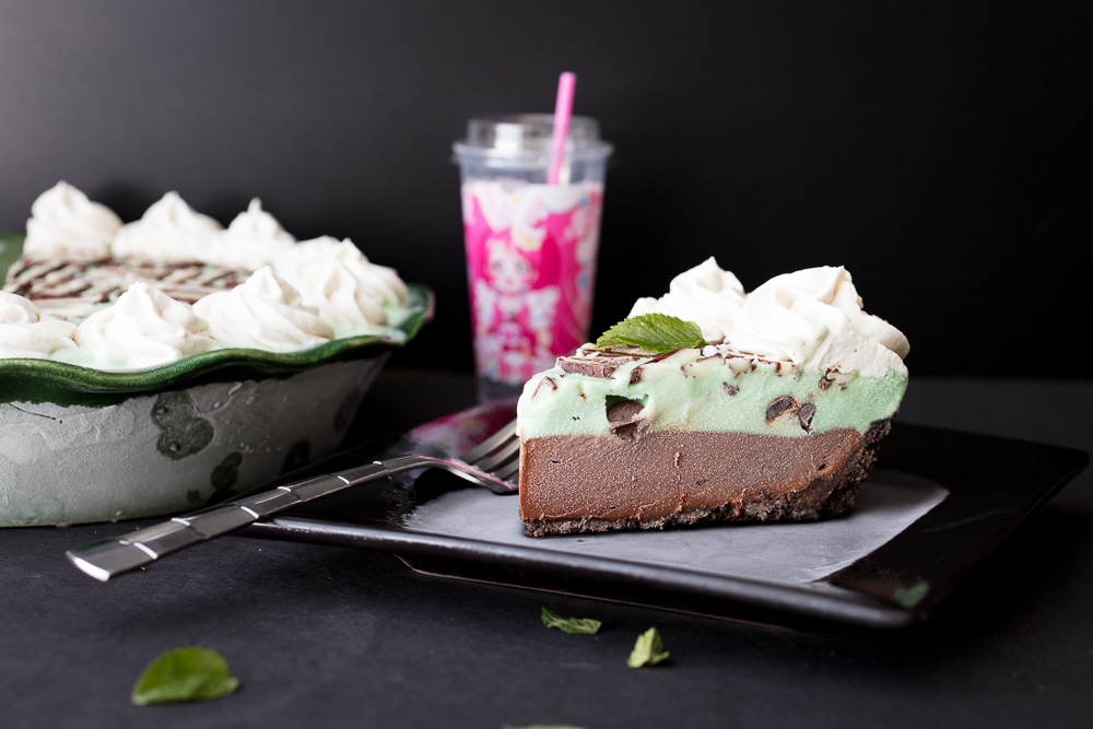 Vegan Chocolate Mint Chip Ice Cream Pie
