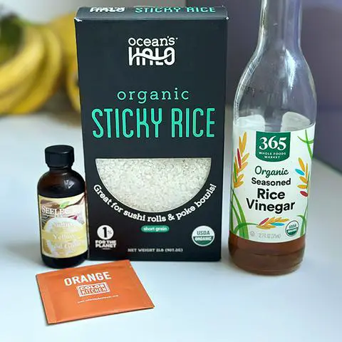 ingredients for making the sushi rice and for coloring it.