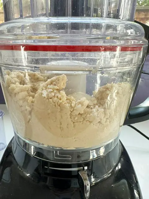 vegan pie crust dough consistency when it's time to stop adding water