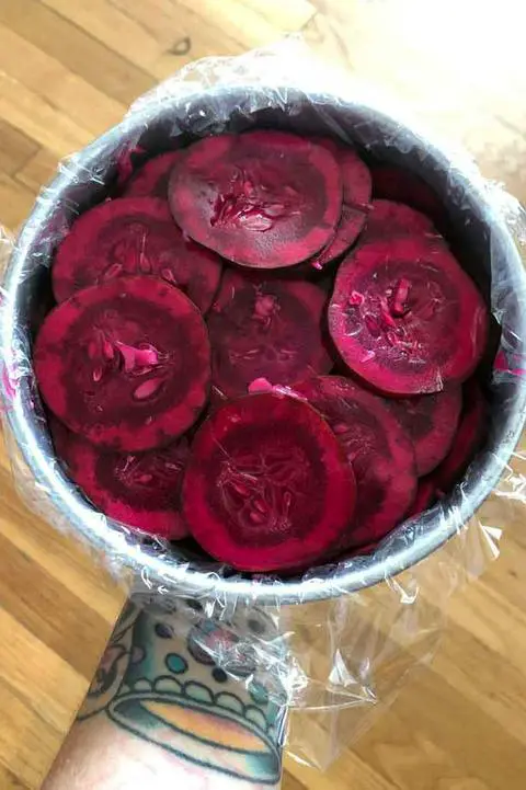 purple pickled cucumber slices