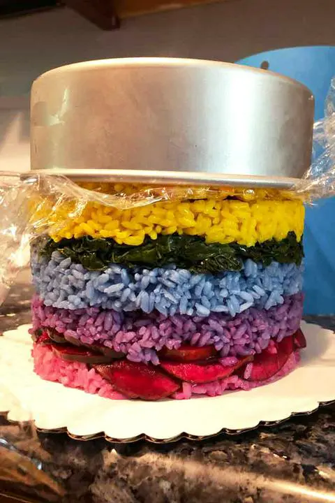 assembling the savory vegan sushi cake