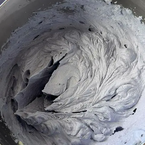 fluffy vegan buttercream.