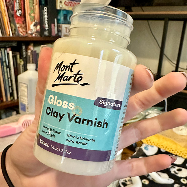 Mont Marte Gloss Clay Varnish.